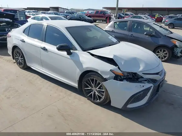 4T1G31AK0NU035953 2022 TOYOTA CAMRY - Image 1