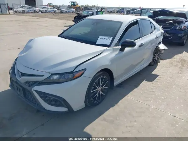 4T1G31AK0NU035953 2022 TOYOTA CAMRY - Image 2