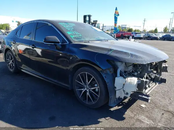 4T1G31AK0NU580809 2022 TOYOTA CAMRY - Image 1
