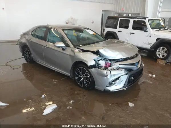 4T1G31AK0RU069865 2024 TOYOTA CAMRY - Image 1