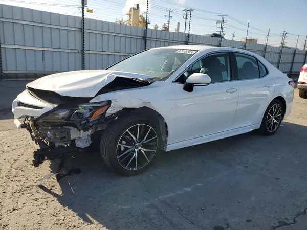 4T1G31AK0RU076475 2024 TOYOTA CAMRY - Image 1