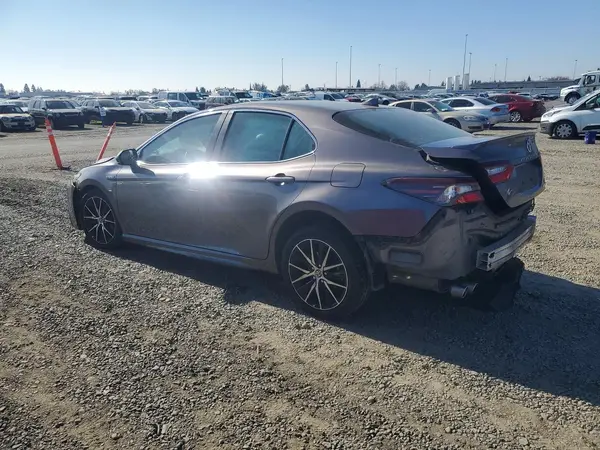 4T1G31AK1MU568635 2021 TOYOTA CAMRY - Image 2