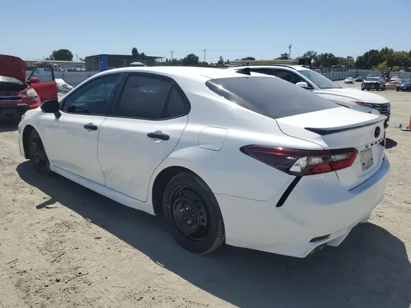 4T1G31AK1NU032477 2022 TOYOTA CAMRY - Image 2