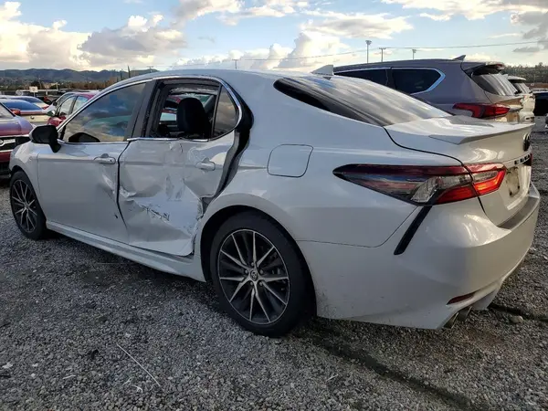 4T1G31AK1NU041485 2022 TOYOTA CAMRY - Image 2