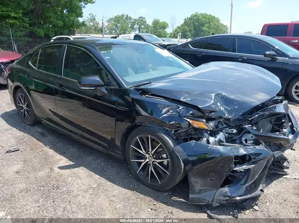 4T1G31AK1NU572282 2022 TOYOTA CAMRY - Image 1