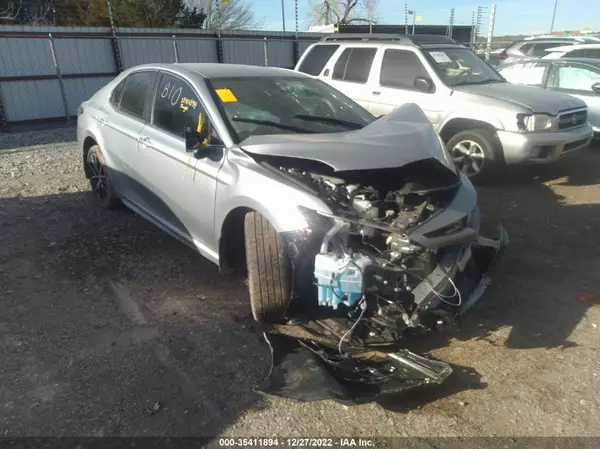 4T1G31AK1NU596095 2022 TOYOTA CAMRY - Image 1