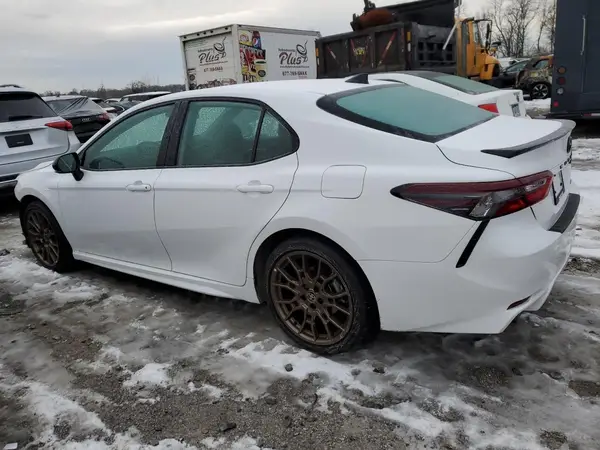 4T1G31AK1RU064657 2024 TOYOTA CAMRY - Image 2