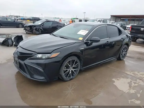 4T1G31AK2MU546370 2021 TOYOTA CAMRY - Image 2
