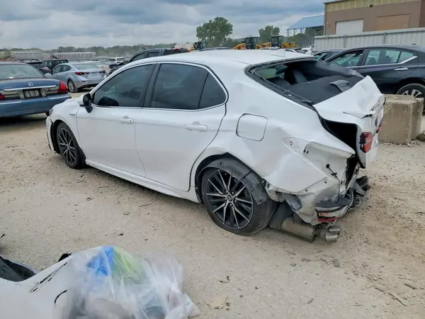 4T1G31AK2MU549835 2021 TOYOTA CAMRY - Image 2