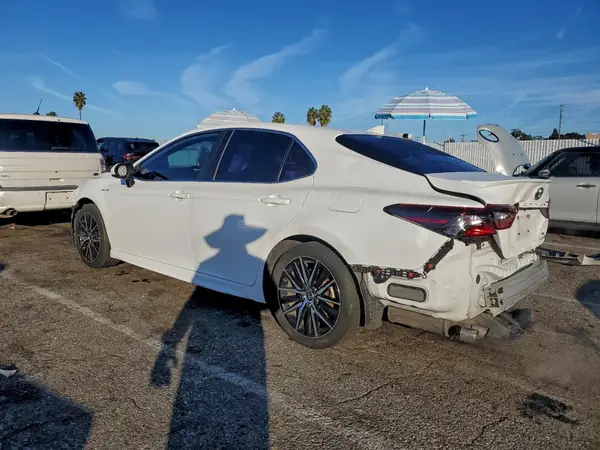 4T1G31AK2MU551343 2021 TOYOTA CAMRY - Image 2