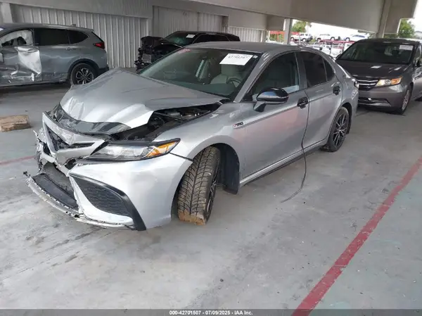 4T1G31AK2MU564920 2021 TOYOTA CAMRY - Image 2