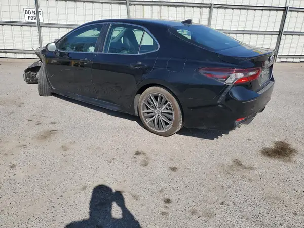 4T1G31AK2MU568742 2021 TOYOTA CAMRY - Image 2