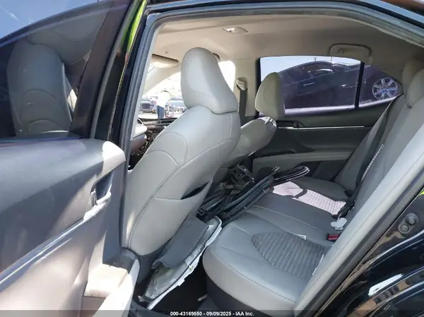 4T1G31AK2MU569535 2021 TOYOTA CAMRY - Image 8