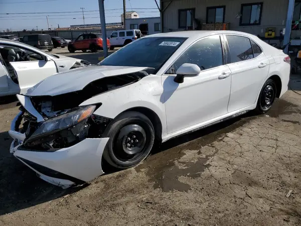4T1G31AK2NU595036 2022 TOYOTA CAMRY - Image 1