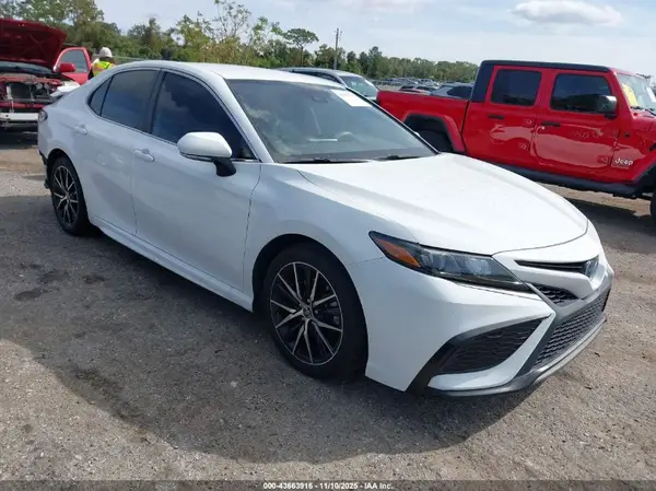 4T1G31AK2PU606118 2023 TOYOTA CAMRY - Image 1