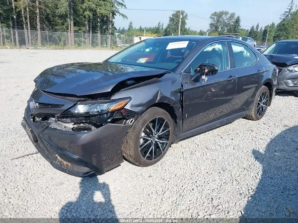 4T1G31AK2RU063646 2024 TOYOTA CAMRY - Image 2