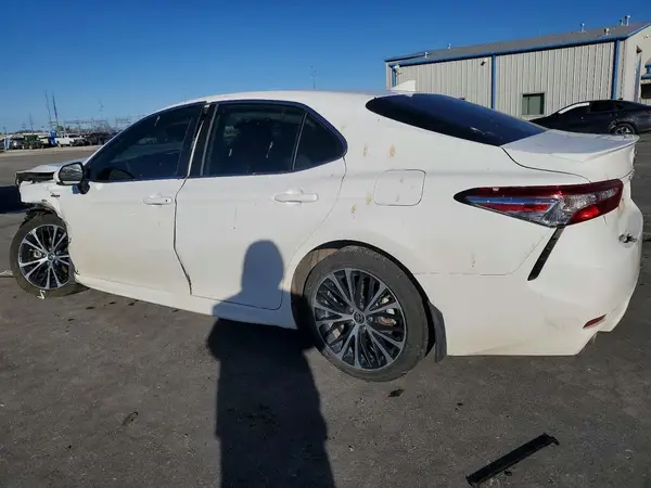 4T1G31AK3LU533545 2020 TOYOTA CAMRY - Image 2