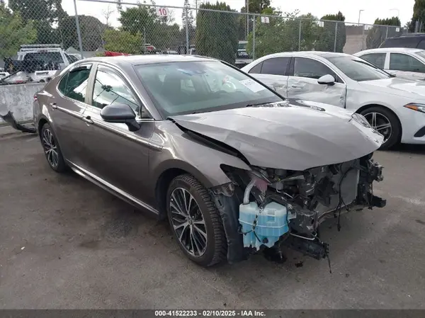 4T1G31AK3LU537191 2020 TOYOTA CAMRY - Image 1