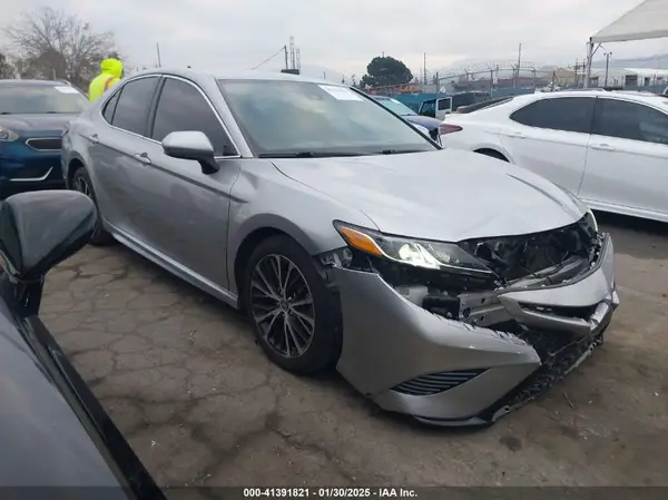 4T1G31AK3LU539295 2020 TOYOTA CAMRY - Image 1