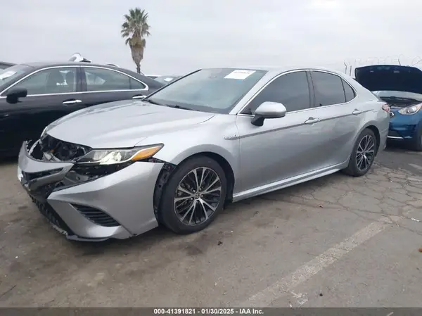 4T1G31AK3LU539295 2020 TOYOTA CAMRY - Image 2