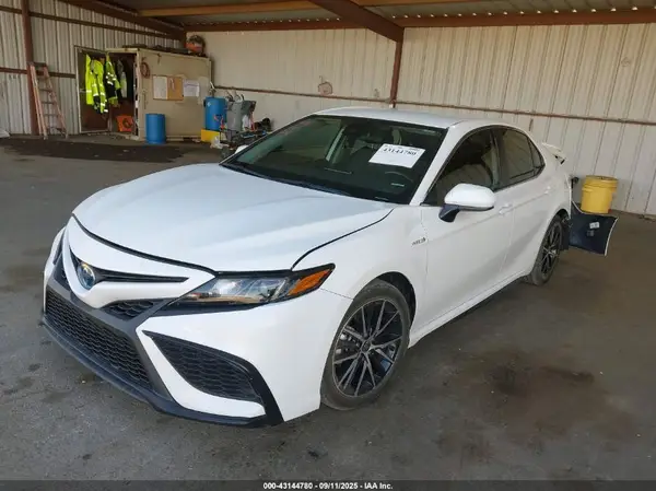 4T1G31AK3MU029594 2021 TOYOTA CAMRY - Image 2