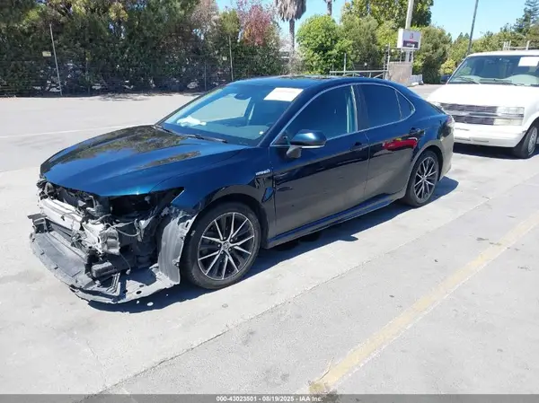 4T1G31AK3MU553375 2021 TOYOTA CAMRY - Image 2
