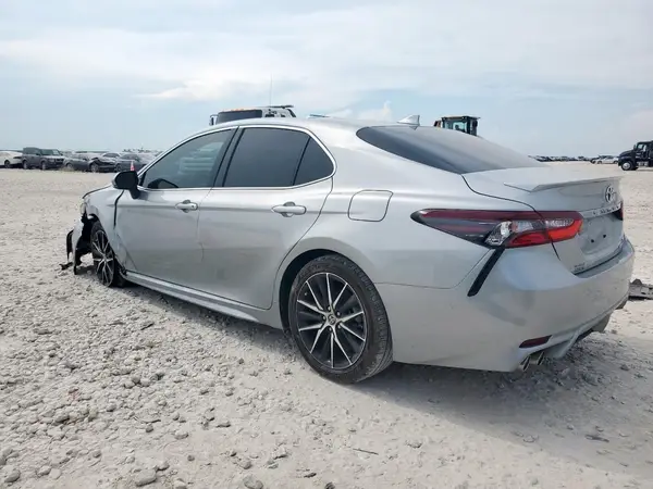 4T1G31AK3NU039964 2022 TOYOTA CAMRY - Image 2