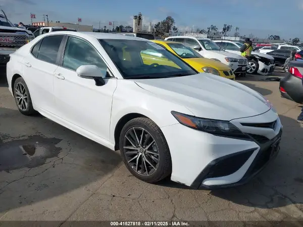 4T1G31AK3NU596650 2022 TOYOTA CAMRY - Image 1