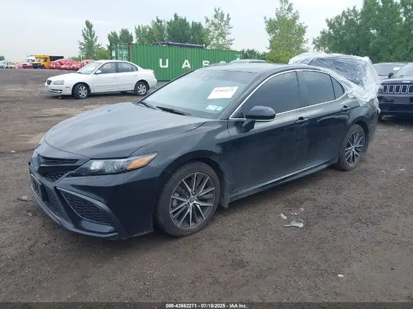 4T1G31AK3NU597569 2022 TOYOTA CAMRY - Image 2