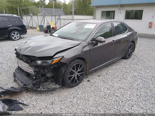 4T1G31AK3PU600070 2023 TOYOTA CAMRY - Image 2