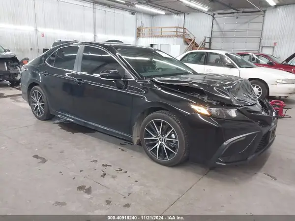 4T1G31AK3RU076163 2024 TOYOTA CAMRY - Image 1