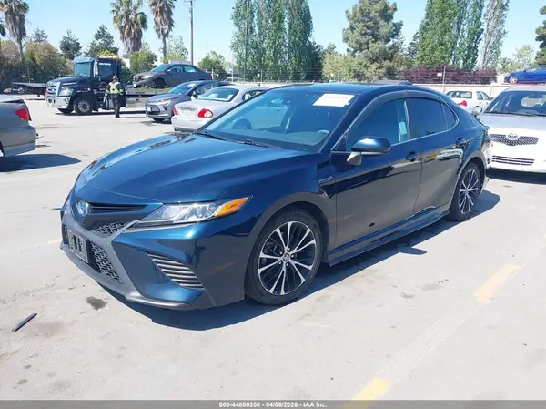 4T1G31AK4LU541962 2020 TOYOTA CAMRY - Image 2