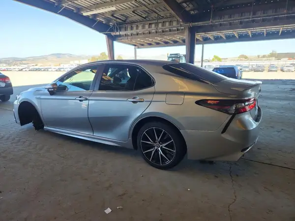4T1G31AK4MU029054 2021 TOYOTA CAMRY - Image 2