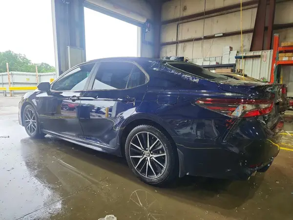 4T1G31AK4MU550548 2021 TOYOTA CAMRY - Image 2