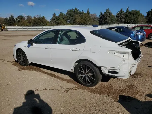4T1G31AK4MU569522 2021 TOYOTA CAMRY - Image 2