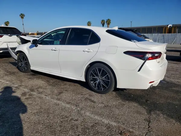 4T1G31AK4NU035647 2022 TOYOTA CAMRY - Image 2