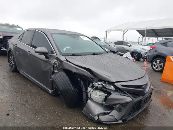 4T1G31AK4NU571479 2022 TOYOTA CAMRY - Image 1