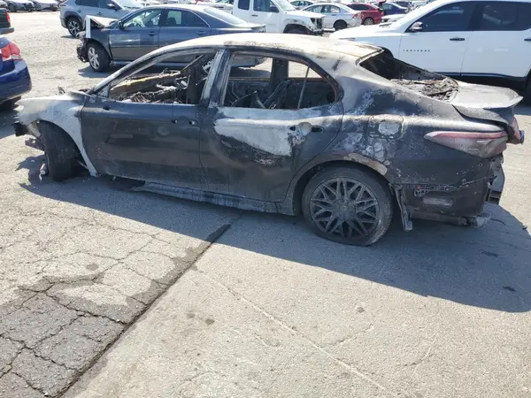 4T1G31AK5LU015629 2020 TOYOTA CAMRY - Image 2