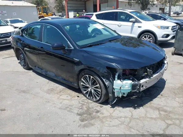 4T1G31AK5LU531389 2020 TOYOTA CAMRY - Image 1