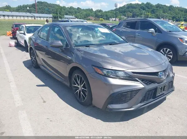 4T1G31AK5MU560330 2021 TOYOTA CAMRY - Image 1