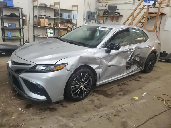 4T1G31AK5MU564300 2021 TOYOTA CAMRY - Image 1
