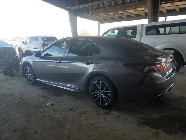 4T1G31AK5MU566466 2021 TOYOTA CAMRY - Image 2