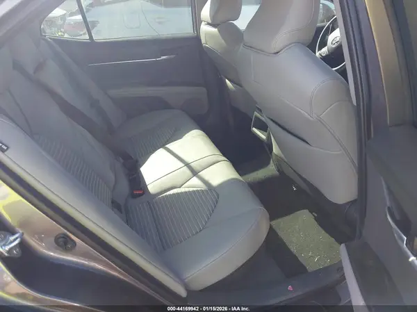 4T1G31AK5NU043143 2022 TOYOTA CAMRY - Image 8