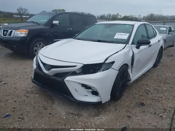 4T1G31AK5NU044700 2022 TOYOTA CAMRY - Image 2