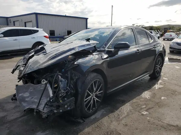 4T1G31AK5NU584046 2022 TOYOTA CAMRY - Image 1