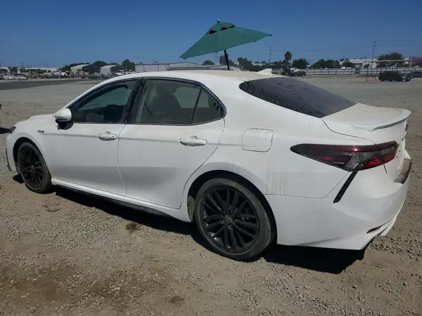 4T1G31AK6MU028794 2021 TOYOTA CAMRY - Image 2
