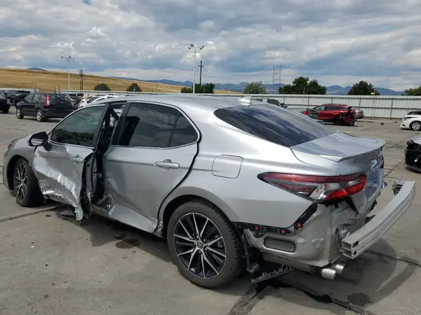 4T1G31AK6MU548493 2021 TOYOTA CAMRY - Image 2
