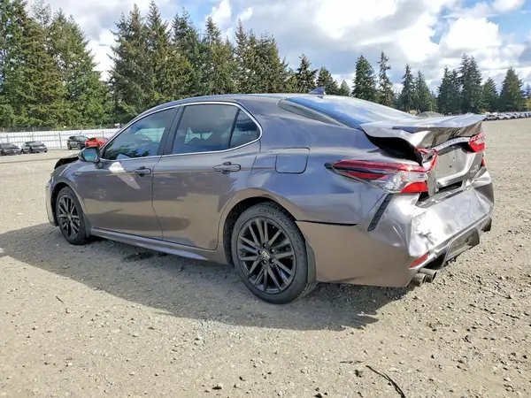 4T1G31AK6MU554410 2021 TOYOTA CAMRY - Image 2