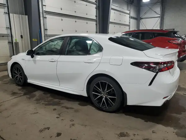 4T1G31AK6MU559574 2021 TOYOTA CAMRY - Image 2