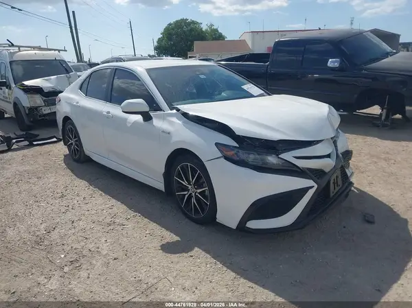 4T1G31AK6MU565018 2021 TOYOTA CAMRY - Image 1